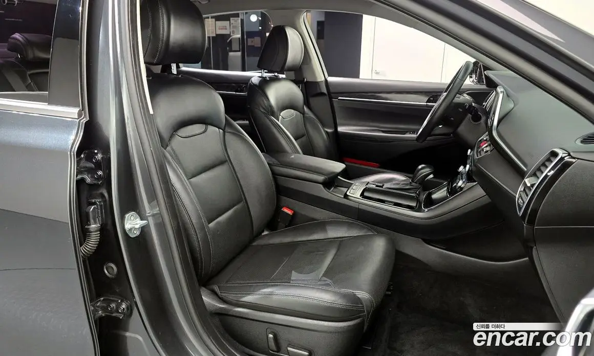 Hyundai Grandeur 2019 2.4 автомат (гидро), фото 10 Hyundai Grandeur 2019 2.4 автомат (гидро), фото 10