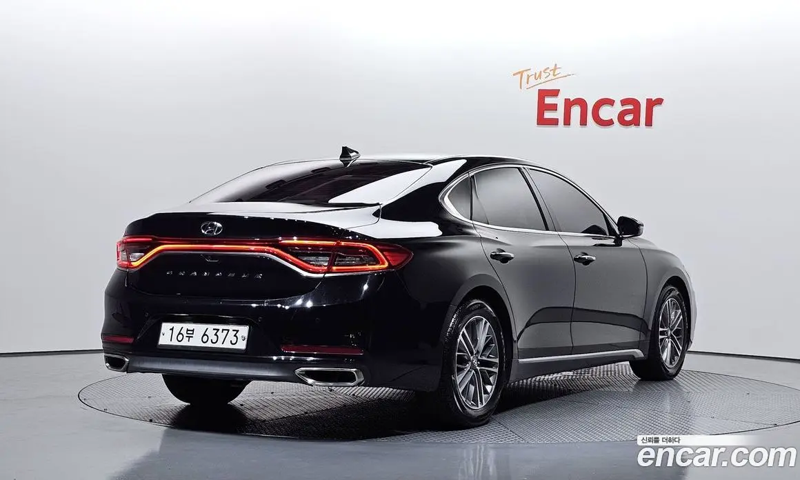 Hyundai Grandeur 2019 2.4 автомат (гидро), фото 2 Hyundai Grandeur 2019 2.4 автомат (гидро), фото 2