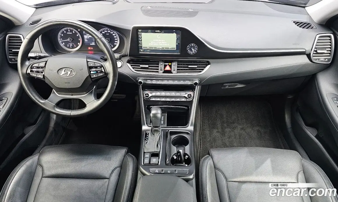 Hyundai Grandeur 2019 2.4 автомат (гидро), фото 10 Hyundai Grandeur 2019 2.4 автомат (гидро), фото 10