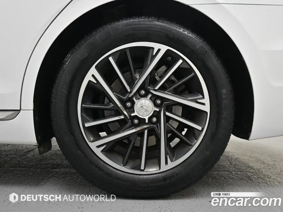 Hyundai Grandeur 2019 2.5 автомат (гидро), фото 5