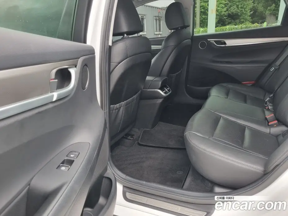Hyundai Grandeur 2020 2.5 автомат (гидро), фото 17