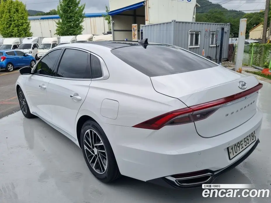 Hyundai Grandeur 2020 2.5 автомат (гидро), фото 4
