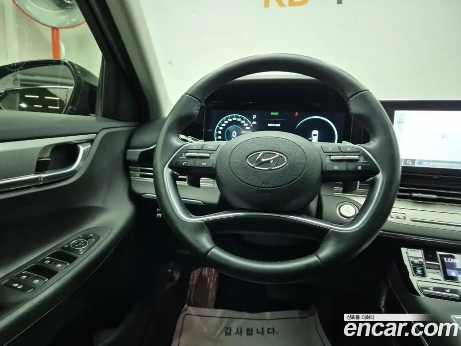 Hyundai Grandeur 2021 2.5 автомат (гидро), фото 9