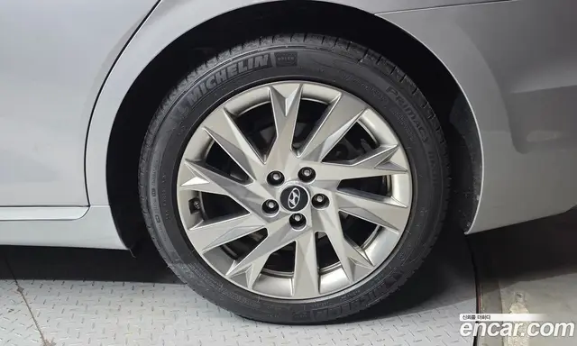 Hyundai Grandeur 2021 2.4 автомат (гидро), миниатюра 7 Hyundai Grandeur 2021 2.4 автомат (гидро), миниатюра 7