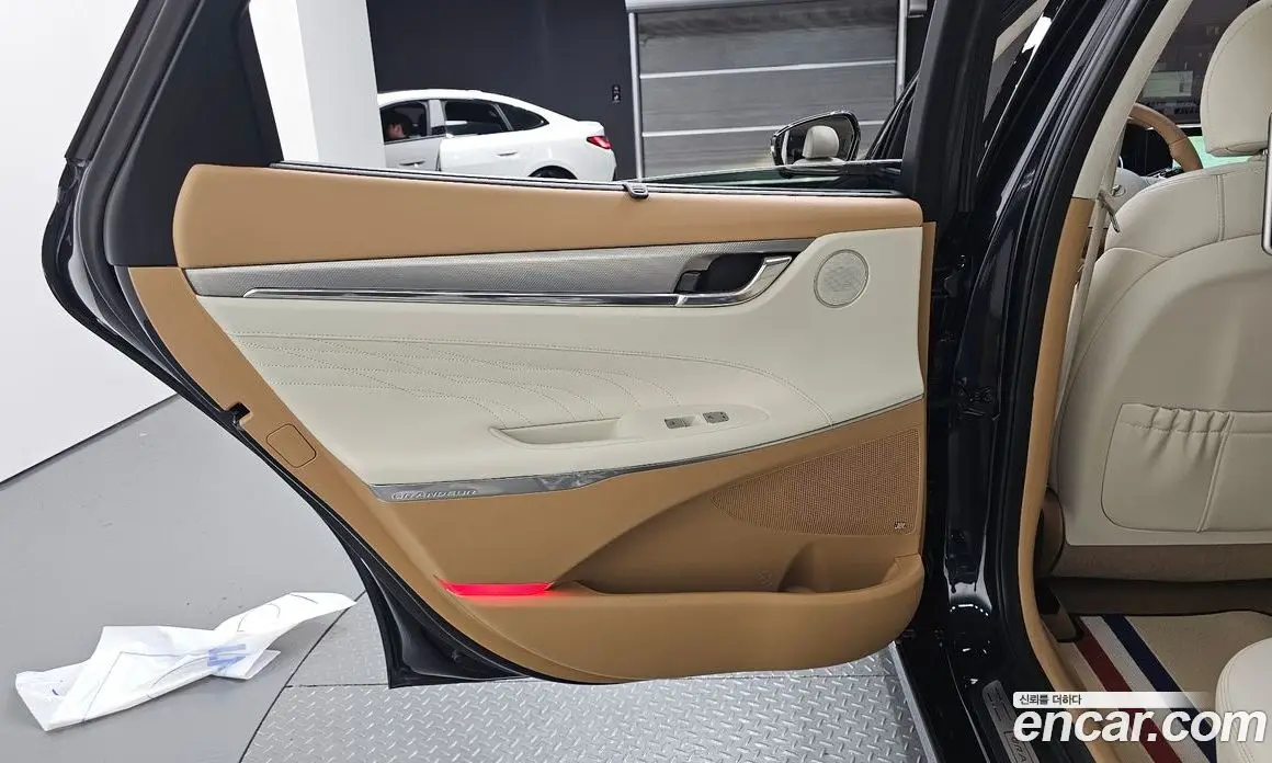 Hyundai Grandeur 2021 2.5 автомат (гидро), фото 14