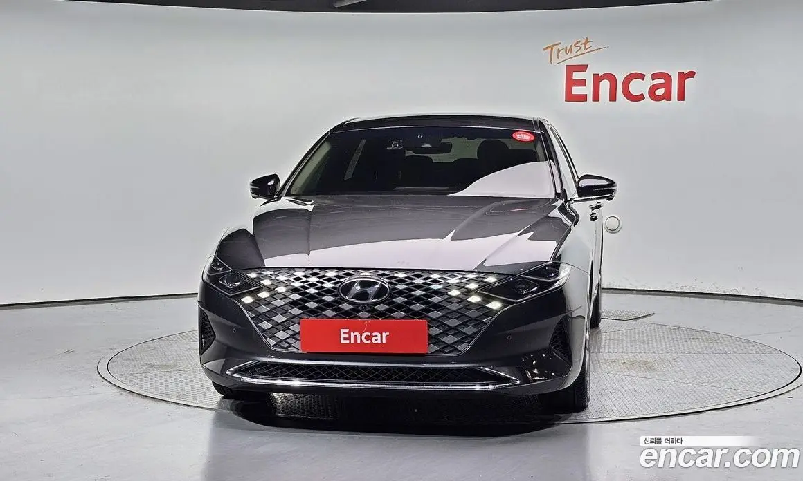 Hyundai Grandeur 2022 2.5 автомат (гидро), фото 3