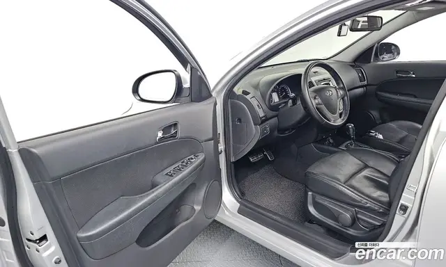 Hyundai i30 2009 1.6 автомат (гидро), миниатюра 10