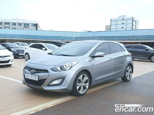 Hyundai i30, 2012, 76 000 км
