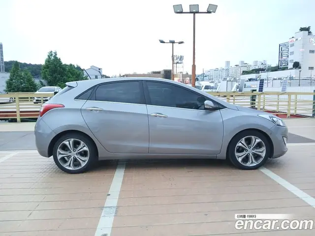 Hyundai i30 2012 1.6 автомат (гидро), миниатюра 6