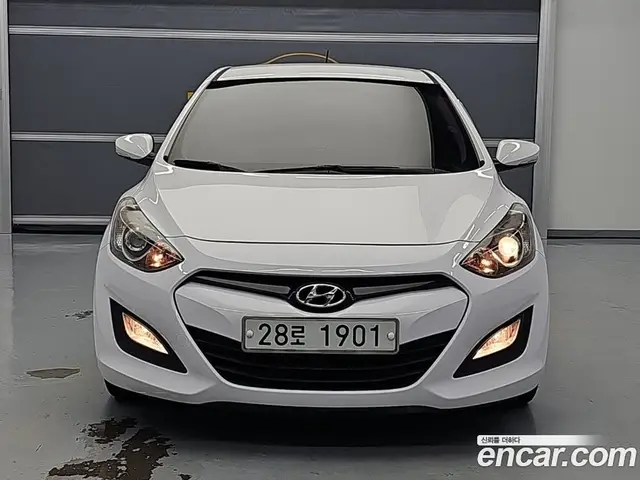 Hyundai i30 2014 1.6 автомат (гидро), миниатюра 2
