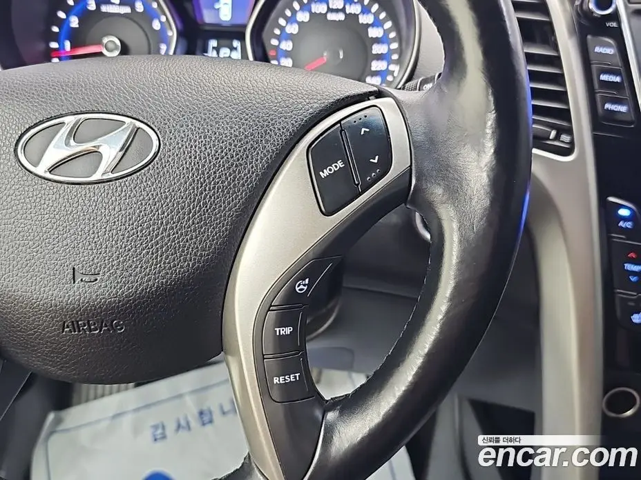 Hyundai i30 2014 1.6 автомат (гидро), фото 16