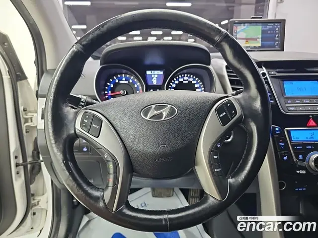 Hyundai i30 2014 1.6 автомат (гидро), миниатюра 9