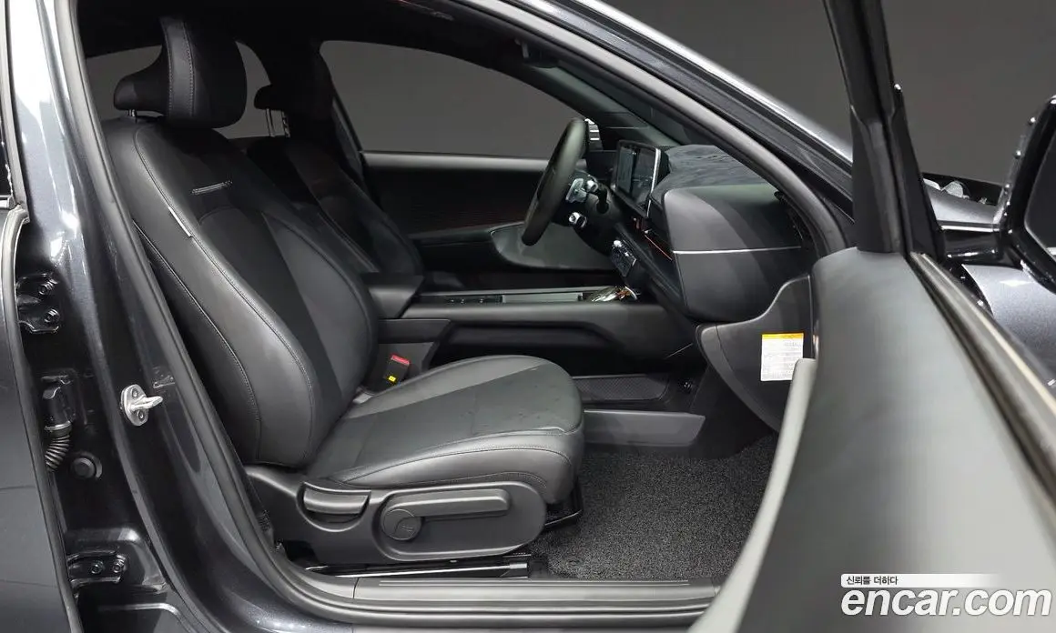 Hyundai Ioniq 6 2023 0.1 автомат (гидро), фото 17