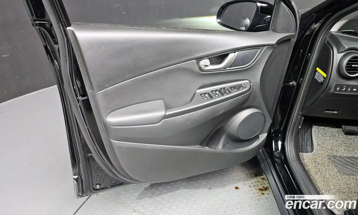 Hyundai Kona 2017 1.6 автомат (гидро), фото 14 Hyundai Kona 2017 1.6 автомат (гидро), фото 14