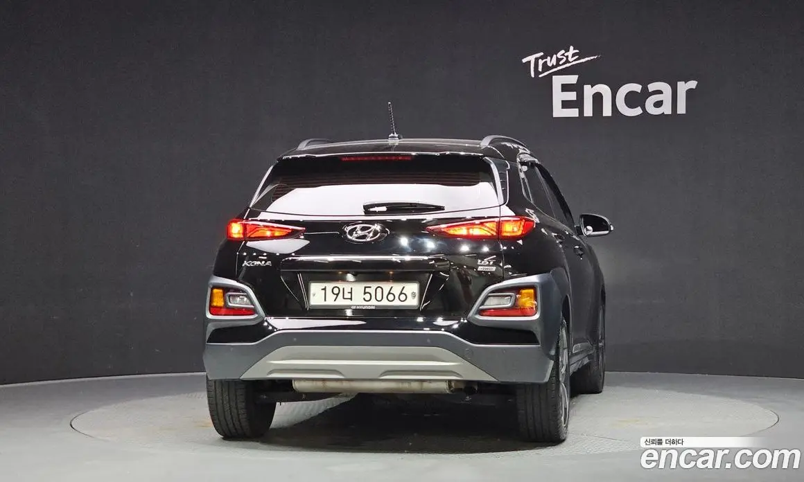 Hyundai Kona 2017 1.6 автомат (гидро), фото 4 Hyundai Kona 2017 1.6 автомат (гидро), фото 4