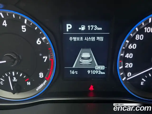 Hyundai Kona 2018 1.6 автомат (гидро), миниатюра 8