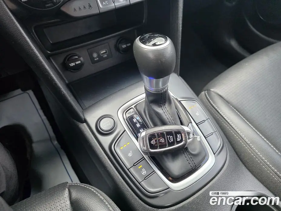 Hyundai Kona 2018 1.6 автомат (гидро), фото 9