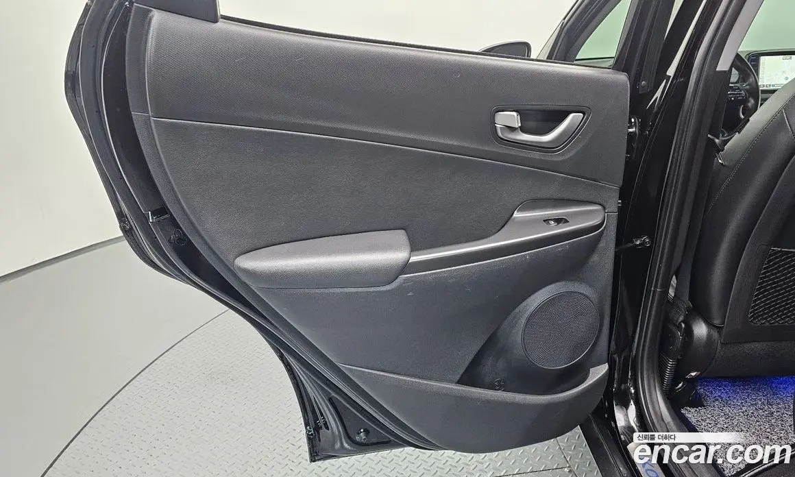 Hyundai Kona 2019 1.6 автомат (гидро), фото 15