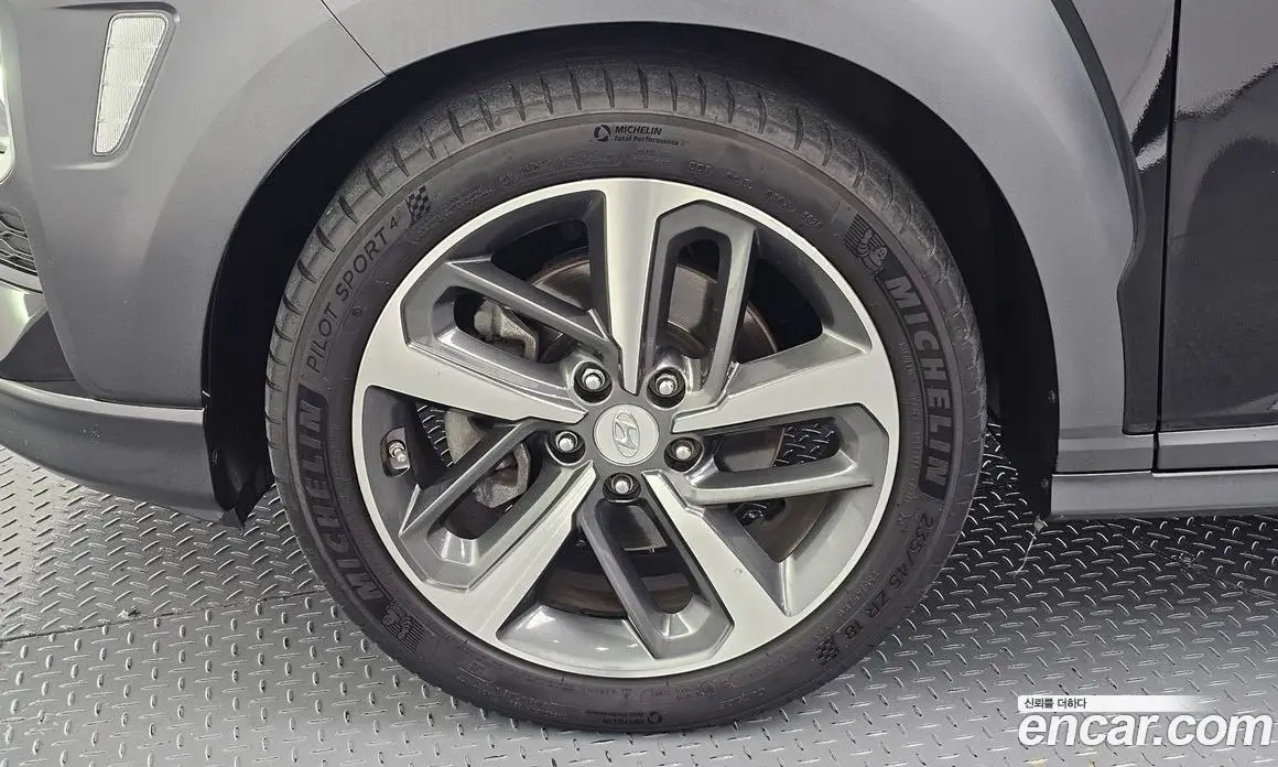 Hyundai Kona 2019 1.6 автомат (гидро), фото 5
