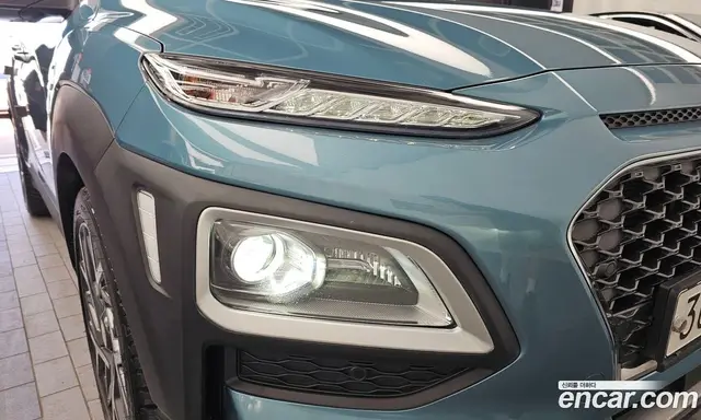 Hyundai Kona 2020 1.6 автомат (гидро), миниатюра 8