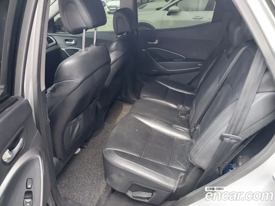 Hyundai Santa Fe 2013 2.2 автомат (гидро), фото 16 Hyundai Santa Fe 2013 2.2 автомат (гидро), фото 16