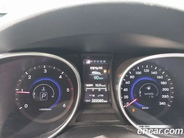 Hyundai Santa Fe 2013 2.2 автомат (гидро), миниатюра 8 Hyundai Santa Fe 2013 2.2 автомат (гидро), миниатюра 8