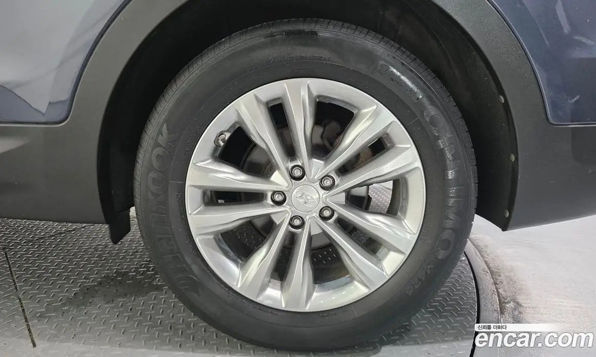 Hyundai Santa Fe 2017 2.0 автомат (гидро), фото 7 Hyundai Santa Fe 2017 2.0 автомат (гидро), фото 7