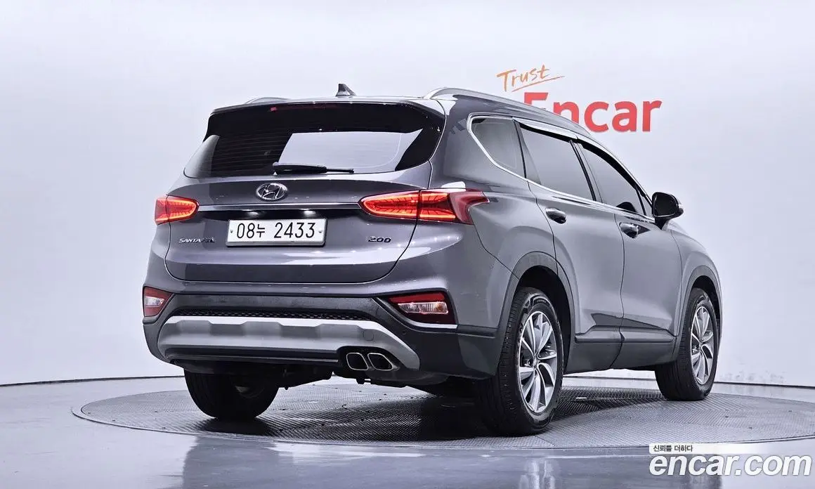 Hyundai Santa Fe 2018 2.0 автомат (гидро), фото 2 Hyundai Santa Fe 2018 2.0 автомат (гидро), фото 2