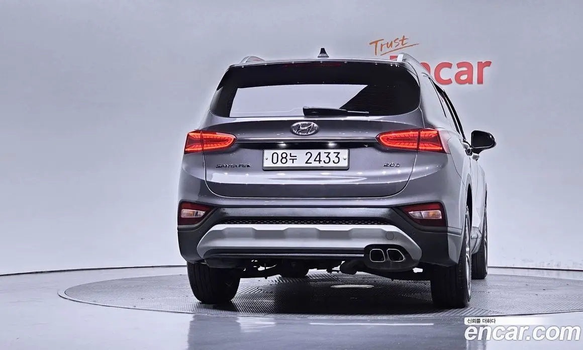 Hyundai Santa Fe 2018 2.0 автомат (гидро), фото 4 Hyundai Santa Fe 2018 2.0 автомат (гидро), фото 4