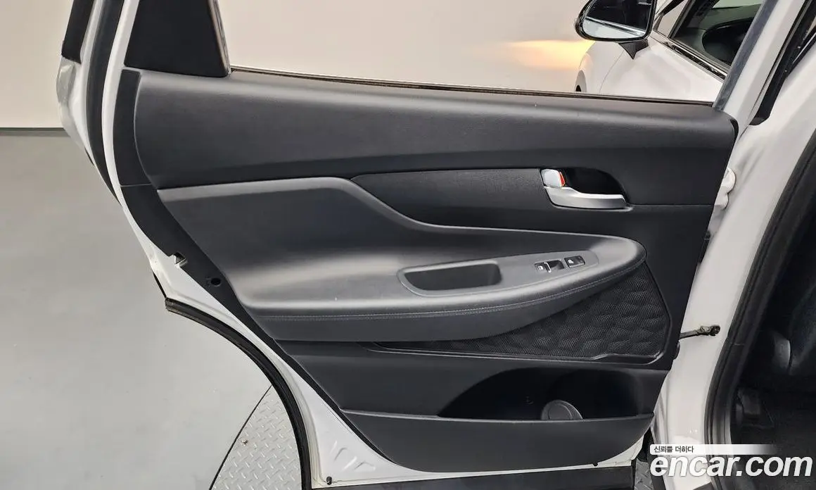 Hyundai Santa Fe 2018 2.0 автомат (гидро), фото 15 Hyundai Santa Fe 2018 2.0 автомат (гидро), фото 15