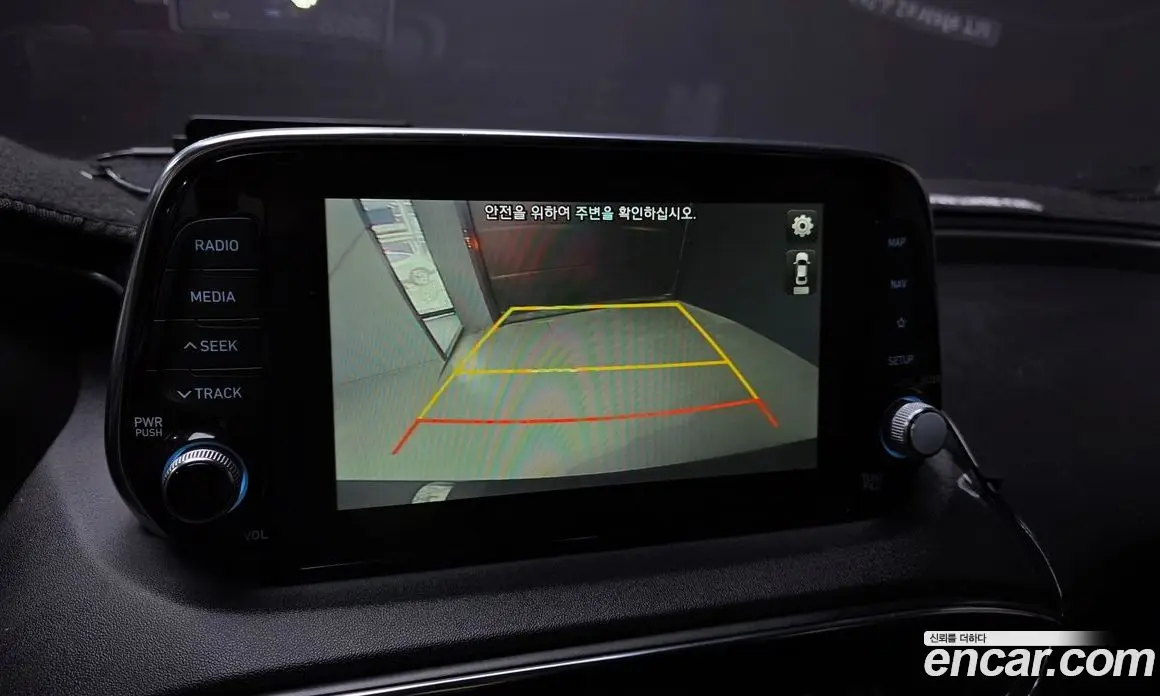 Hyundai Santa Fe 2019 2.0 автомат (гидро), фото 15