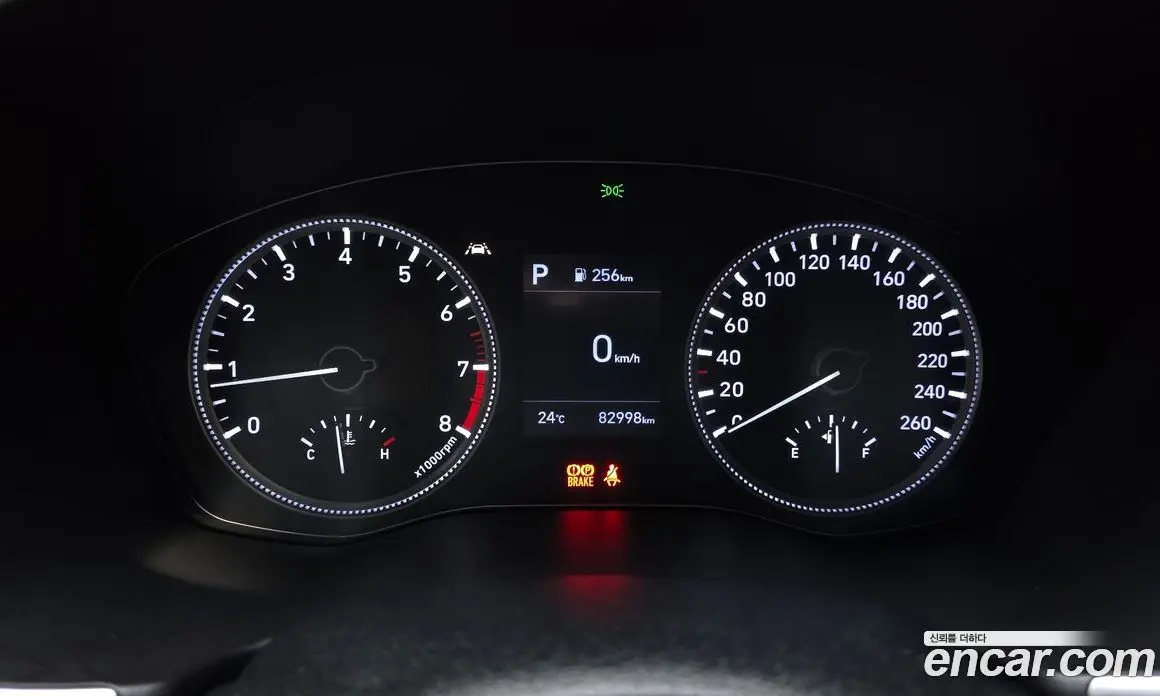 Hyundai Santa Fe 2019 2.0 автомат (гидро), фото 8