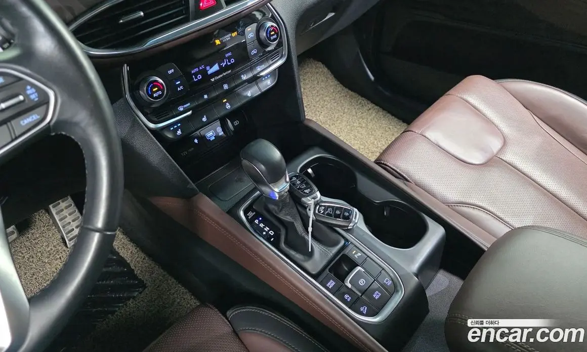 Hyundai Santa Fe 2019 2.0 автомат (гидро), фото 9