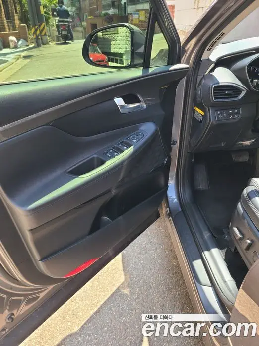 Hyundai Santa Fe 2020 2.0 автомат (гидро), фото 16