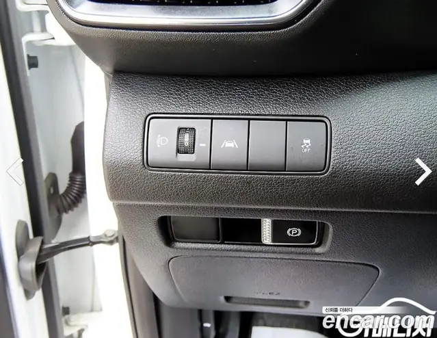 Hyundai Santa Fe 2021 2.2 автомат (гидро), миниатюра 12