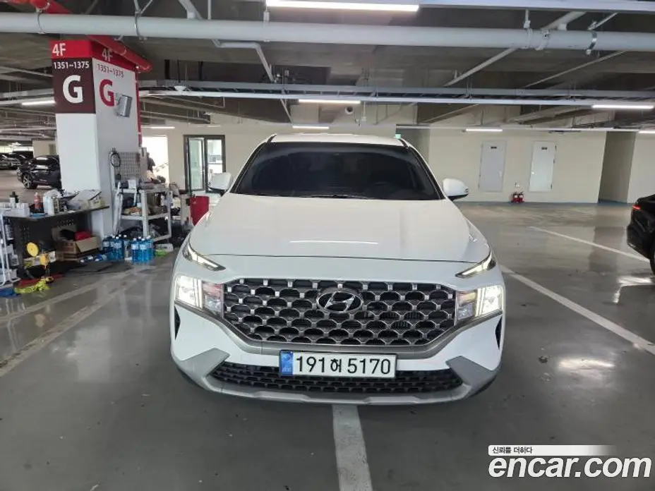 Hyundai Santa Fe 2022 2.2 автомат (гидро), фото 3 Hyundai Santa Fe 2022 2.2 автомат (гидро), фото 3