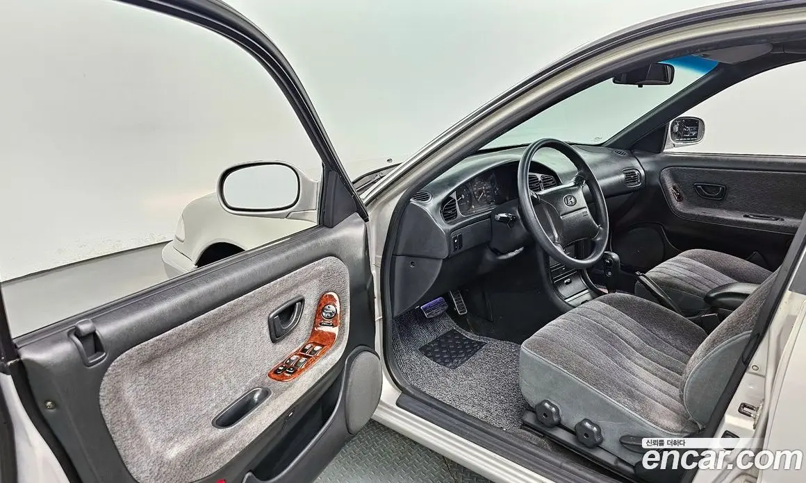 Hyundai Sonata 1994 2.0 автомат (гидро), фото 10 Hyundai Sonata 1994 2.0 автомат (гидро), фото 10