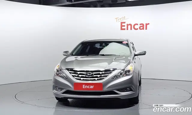 Hyundai Sonata 2009 2.0 автомат (гидро), миниатюра 3
