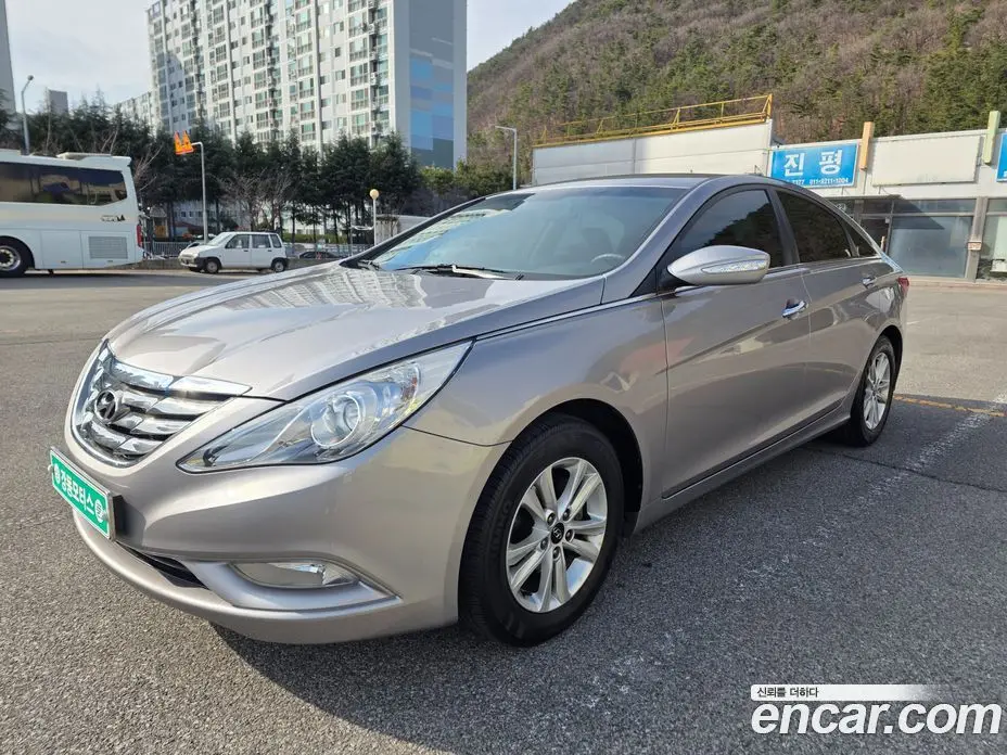 Hyundai Sonata 2009 2.0 автомат (гидро), фото 1 Hyundai Sonata 2009 2.0 автомат (гидро), фото 1