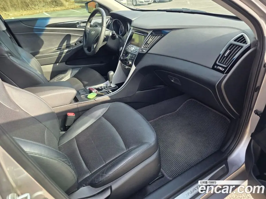 Hyundai Sonata 2009 2.0 автомат (гидро), фото 11 Hyundai Sonata 2009 2.0 автомат (гидро), фото 11