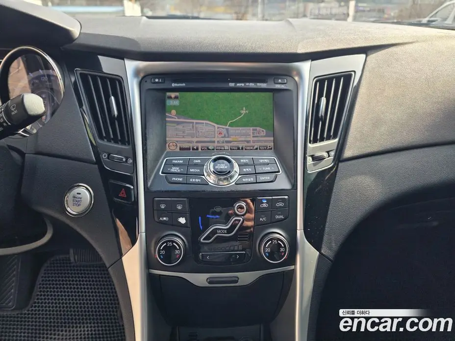 Hyundai Sonata 2009 2.0 автомат (гидро), фото 14 Hyundai Sonata 2009 2.0 автомат (гидро), фото 14