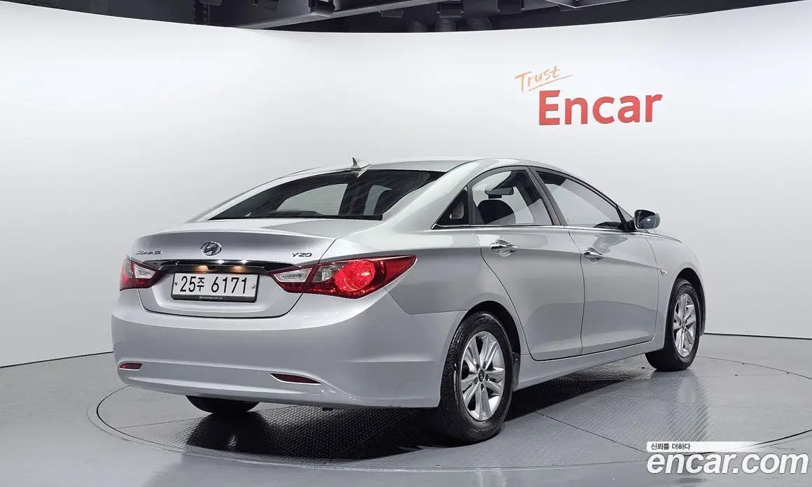 Hyundai Sonata 2010 2.0 автомат (гидро), фото 2 Hyundai Sonata 2010 2.0 автомат (гидро), фото 2