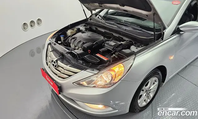 Hyundai Sonata 2010 2.0 автомат (гидро), миниатюра 6 Hyundai Sonata 2010 2.0 автомат (гидро), миниатюра 6