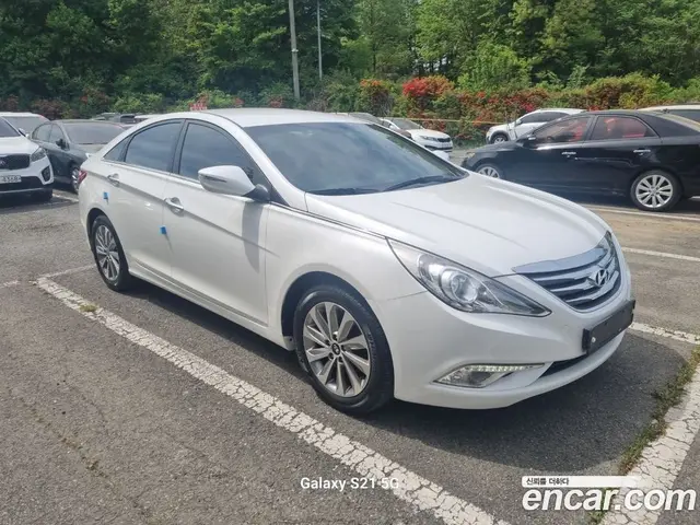 Hyundai Sonata 2013 2.0 автомат (гидро), миниатюра 2