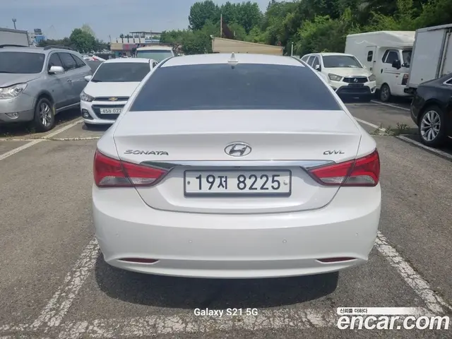 Hyundai Sonata 2013 2.0 автомат (гидро), миниатюра 4