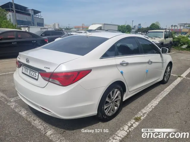 Hyundai Sonata 2013 2.0 автомат (гидро), миниатюра 5