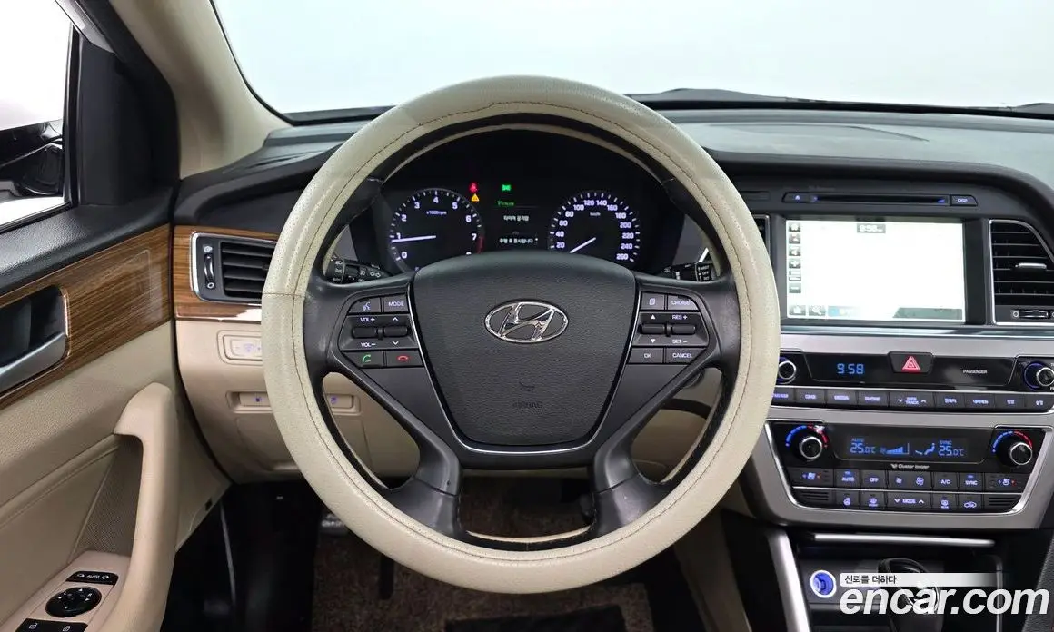 Hyundai Sonata 2014 2.0 автомат (гидро), фото 13