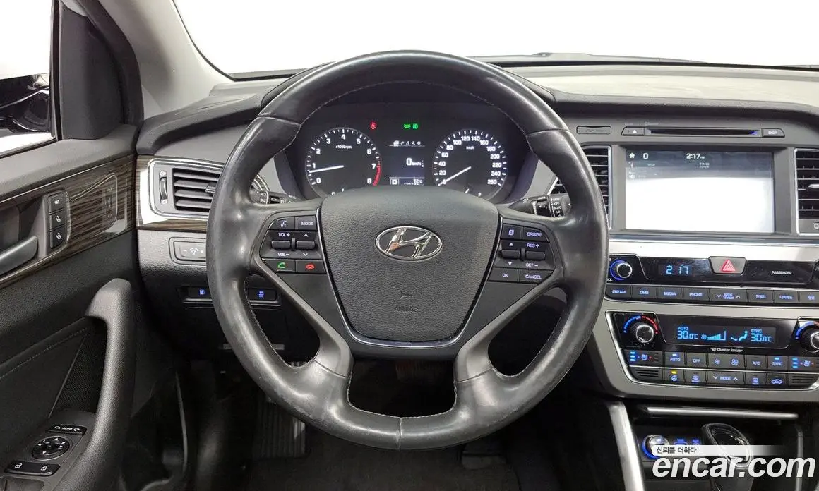 Hyundai Sonata 2014 2.0 автомат (гидро), фото 13