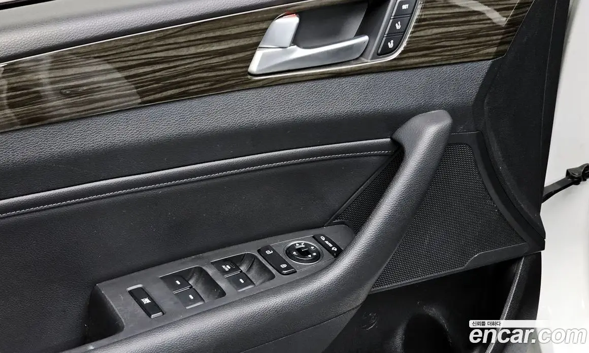 Hyundai Sonata 2014 2.0 автомат (гидро), фото 18