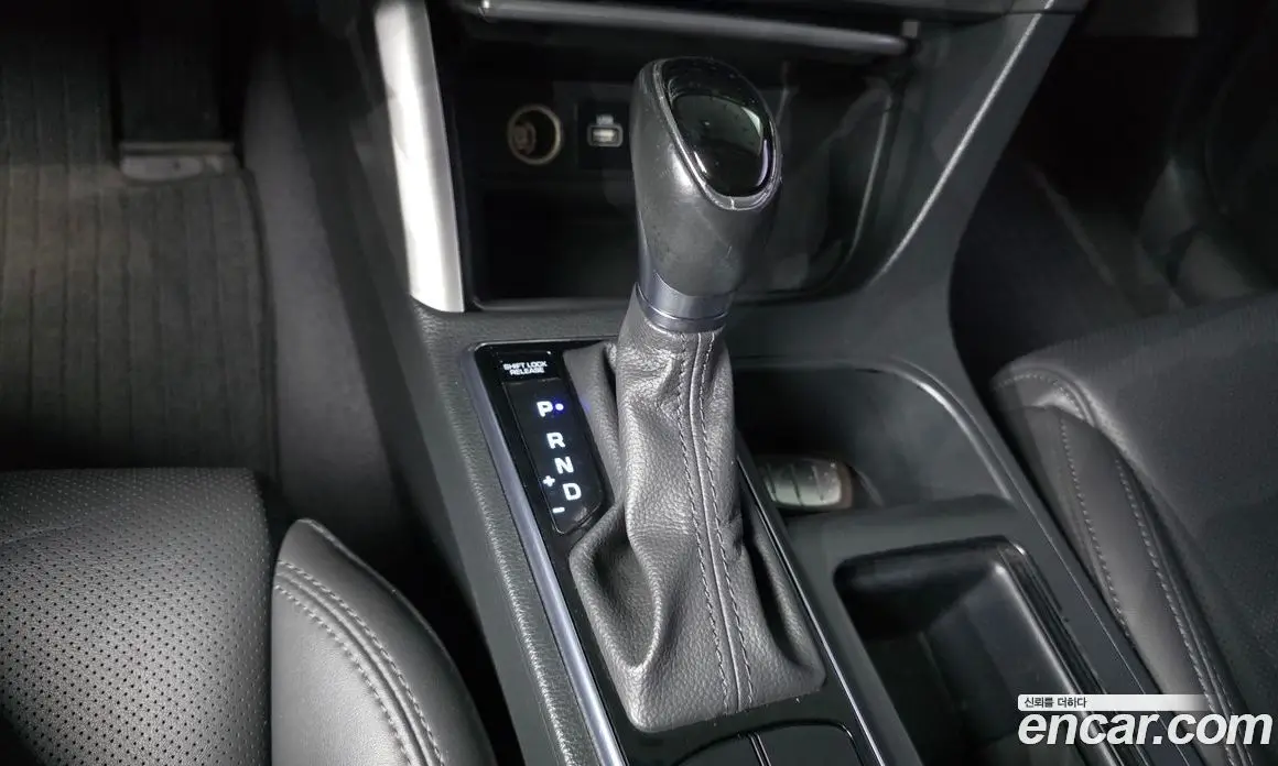 Hyundai Sonata 2014 2.0 автомат (гидро), фото 9